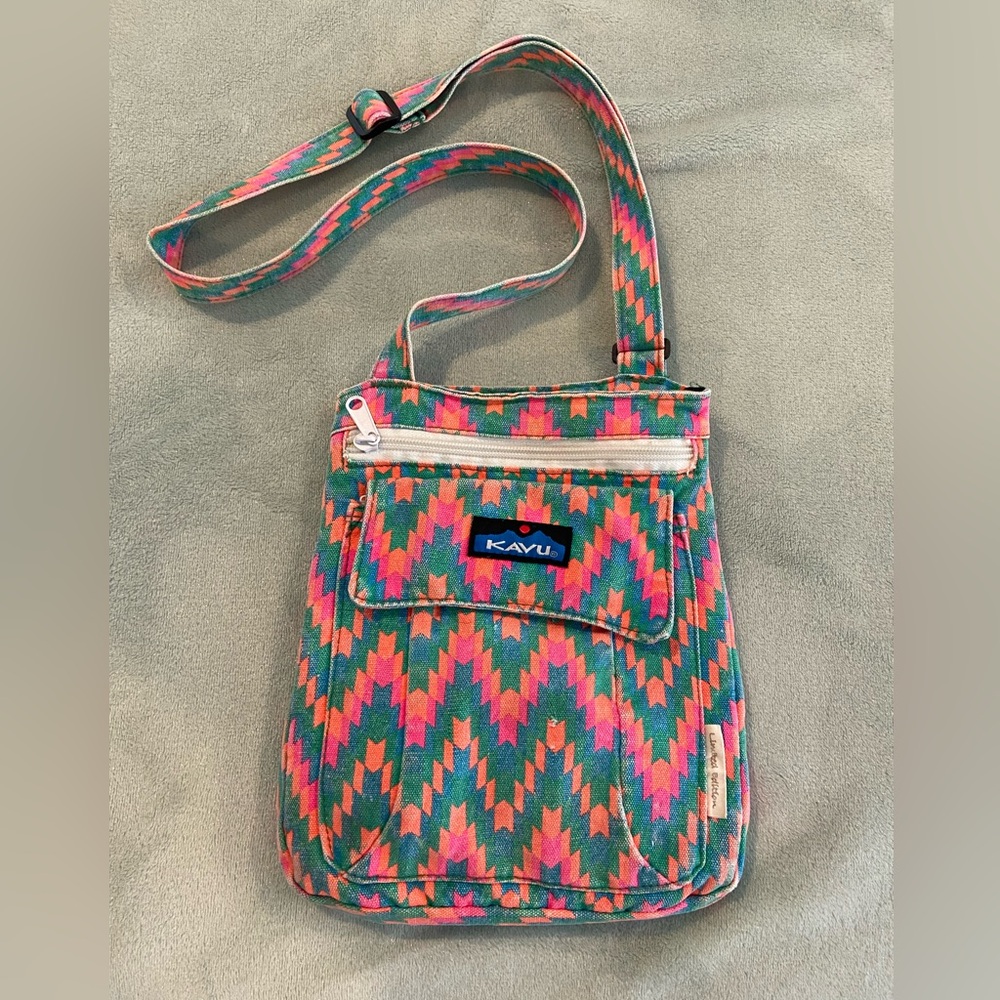 Kavu Limited Edition Crossbody Bag